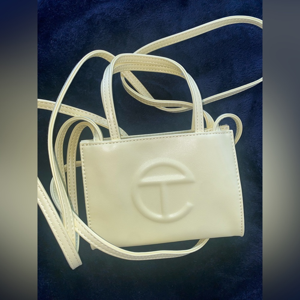 Margarine telfar bag (yellow) worn once like new